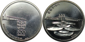 Europäische Münzen und Medaillen, Portugal. Wiedervereinigung Macaus mit China. 500 Escudos 1999. 14,0 g. 0.500 Silber. 0.23 OZ. KM 723. Stempelglanz....