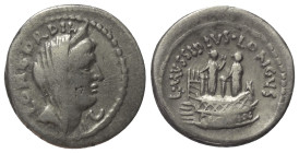 L. Mussidius Longus.

 Denar (Silber). 42 v. Chr.
Vs: CONCORDIA. Drapierte und verschleierte Büste der Concordia mit Diadem rechts, im Feld rechts ...