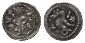 Ungarn. Bela IV. (1235 - 1270).

 Denar (Silber).
Vs: B - E. Herrscher mit Szepter frontal stehend.
Rs: Drache nach links, daneben Rosette und Pun...