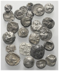 Griechische Münzen - Lots.


Unter anderem: Milet (Ionien) / Selge (Pisidien) / Laranda (Lykaonien).

Lot (24 Stück, Silber): verschiedene Nomina...