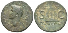 Augustus 27 avant J.C. - 14 après J.C. Dupondius, avant J.C. 14, frappé sous tiberius, AE 10.66 g Avers: DIVVS AVGVSTVS PATER Tête radiée à gauche. Re...