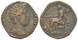 Commodus 180 - 192 Sestertius, Rome, 185, AE 23.37 g Avers: M COMMODVS ANT P FELIX AVG BRIT Tête laurée à droite Revers: PM TR P XIII IMP VIII COS V P...