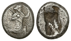 Persia, Achaemenid Empire. Artaxerxes I - Artaxerxes II (c. 450-375 BC). AR Siglos, 5.40 g 10.75 mm.
 Type IIIb. 
Obv: Persian King/hero kneeling-runn...