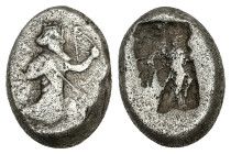 Persia, Achaemenid Empire. Artaxerxes I - Artaxerxes II (c. 450-375 BC). AR Siglos, 5.40 g 17.43 mm.
 Type IIIb. 
Obv: Persian King/hero kneeling-runn...