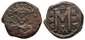 Leo V the Armenian, AD 813-820. AE, Follis. 5.00 g. 23.32 mm. Constantinopolis.
Obv: ✱LЄOҺ bASIL'. The busts of Leo V facing, wearing chlamys and crow...