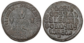 Basil I the Macedonian, Leo VI and Constantine VII, AD 867-886. AE, Follis. 9.37 g. 26.69 mm. Constantinople.
Obv: + LЄOҺ bASIL COҺST [AЧGG]. Basil I,...