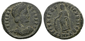 Helena, AD 324-328. AE, Follis. 2.33 g. 20.20 mm. Kyzikos.
Obv: FL HELENA AVGVSTA. Bust of Helena, wearing necklace and mantle, right
Rev: SECVRITAS R...