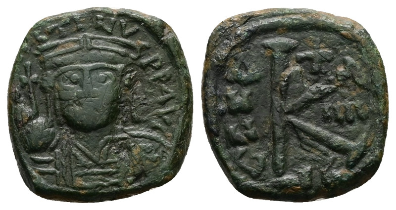 Justin II, AD 565-578. AE, Half Follis. 5.71 g. 21.67 mm. Uncertain mint.
Obv: D...