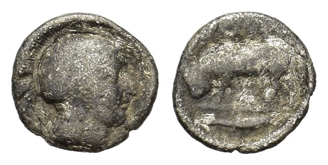 Italy, Southern Lucania, Thourioi. circa. 325-300 BC; Æ (11,4 mm 1 g). Helmeted ...