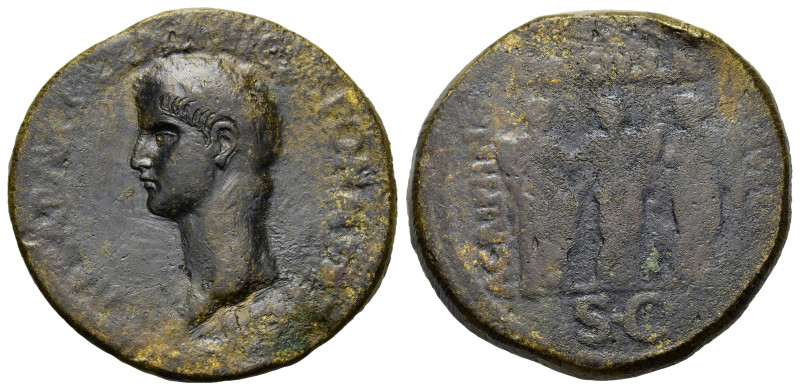 Gaius. AD 37-41. Æ Sestertius (36,5 mm, 28 g), Rome, AD 37-38. RIC 33. Tooled. G...