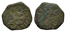 Italy, Messina. Ruggero II. AD 1105-1154. Æ Mezzo Follaro (14,5 mm, 1,3 g). King standing facing. R/ Cross. Spahr 78.