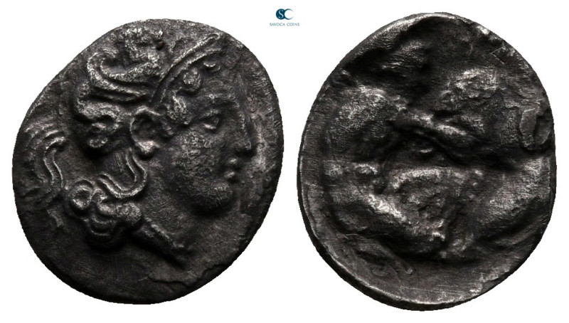 Lucania. Herakleia circa 420-390 BC. 
Diobol AR

12 mm, 1,16 g



very fi...