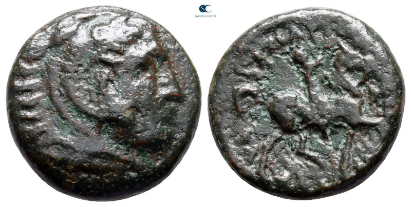 Kings of Macedon. Uncertain mint. Kassander 306-297 BC. 
Bronze Æ

17 mm, 4,9...