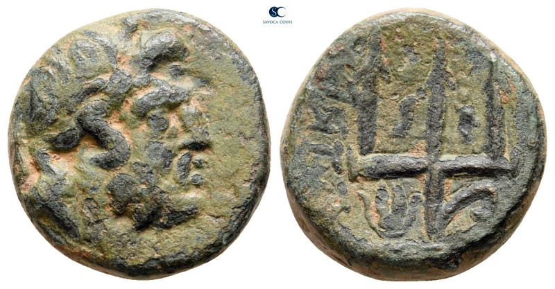 Caria. Halikarnassos circa 200-27 BC. 
Bronze Æ

1 mm, 5,05 g



very fin...