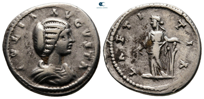 Julia Domna. Augusta AD 193-217. Laodicea ad Mare
Denarius AR

20 mm, 2,96 g...