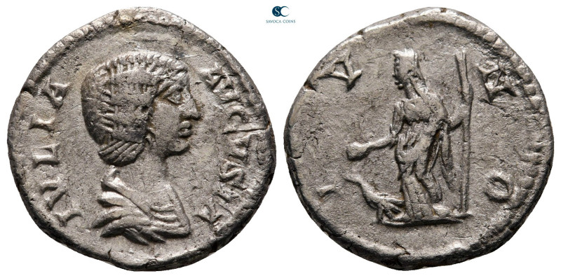 Julia Domna. Augusta AD 193-217. Rome
Denarius AR

18 mm, 2,80 g



very ...