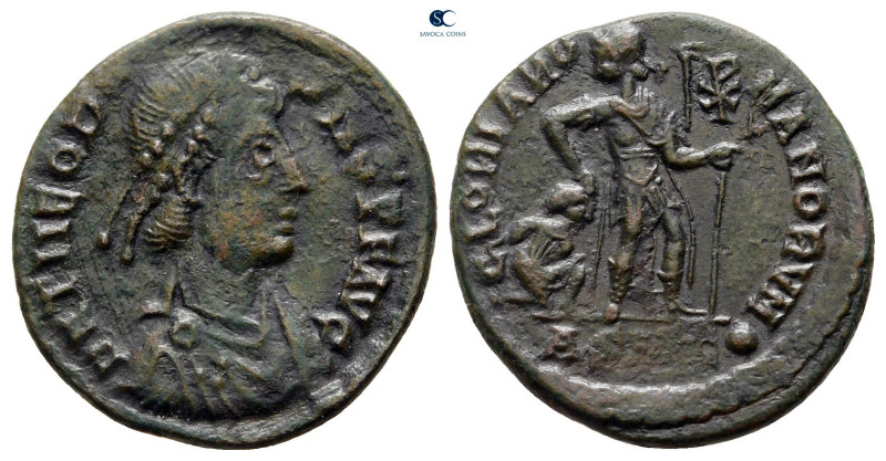 Theodosius I AD 379-395. Siscia
Follis Æ

18 mm, 2,19 g



nearly very fi...