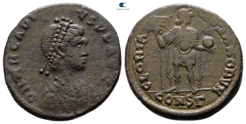 Arcadius AD 383-408. Constantinople
Follis Æ

21 mm, 4,64 g



nearly ver...