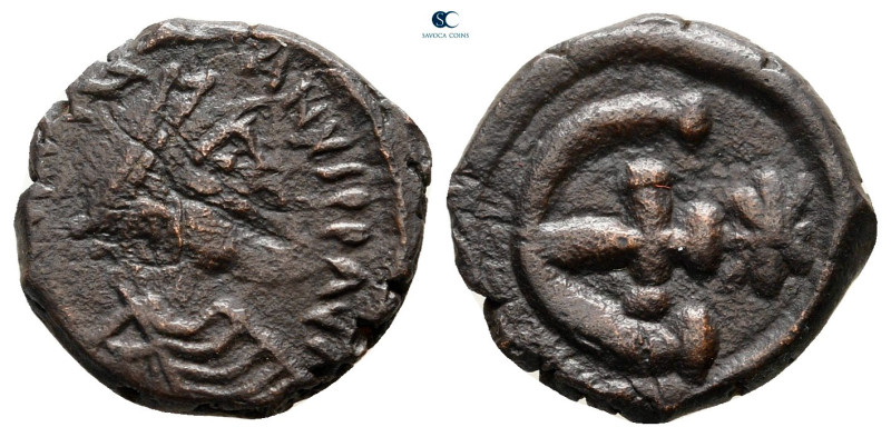 Justinian I AD 527-565. Antioch
Pentanummium Æ

15 mm, 1,95 g



very fin...