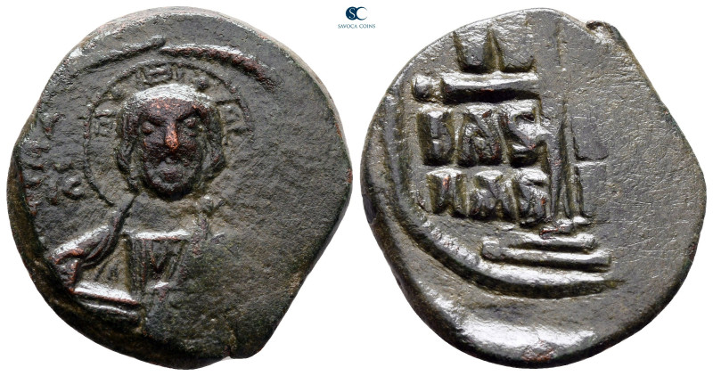 Romanus III Argyrus AD 1028-1034. Constantinople
Anonymous Follis Æ

27 mm, 8...