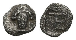 Greek
IONIA. Kolophon. (Circa 500-450 BC)
AR Tetartemorion (6.57mm 0.2g)
Obv: Facing head of Apollo with short hair
Rev: TE monogram (mark of valu...