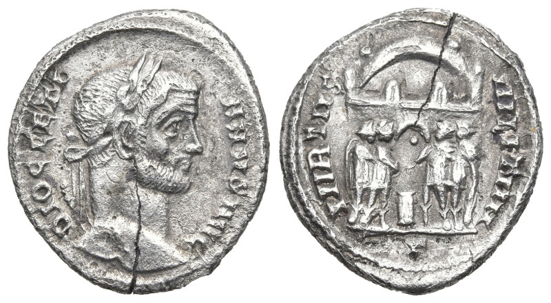 Roman Imperial
Diocletian (284-05 AD). Rome
AR Argenteus (18.61mm 2.91g)
Obv:...