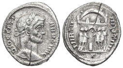 Roman Imperial
Diocletian (284-05 AD). Rome
AR Argenteus (18.61mm 2.91g)
Obv: DIOCLETIANVS AVG, Laureate head right
Rev: VIRTVS MILITVM, tetrarchs...