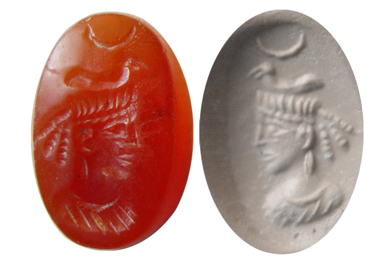 LATE SASANIAN EMPIRE. Ca. 5th Century AD. Carnelian Stamp seal (2.10 gm; 18mm x ...