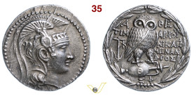 ATTICA Atene (165-42 a.C.) Tetradramma (Tymarchos, Nikago e Menandros, magistrati) D/ Testa elmata di Athena R/ Civetta su anfora; a s. un'anfora. Il ...