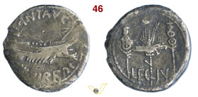 MARC'ANTONIO (32-31 a.C.) Denario, legione IV D/ Galea pretoriana R/ Aquila legionaria fra due insegne Cr. 544/17 A.V. 773 Ag g 3,05 mm 17 MB (No deli...