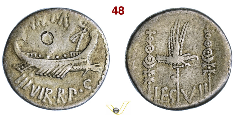 MARC'ANTONIO (32-31 a.C.) Denario, legione VII D/ Galea pretoriana R/ Aquila leg...