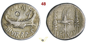 MARC'ANTONIO (32-31 a.C.) Denario, legione VII D/ Galea pretoriana R/ Aquila legionaria fra due insegne Cr. 544/20 A.V. 776 Ag g 3,63 mm 17 • Controma...