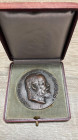 Medaglie Estere. Germania. Medaglia uniface Ludwig III Koenig VonBayern. AE (33 g - 55,8 mm). Con scatola d'epoca. SPL