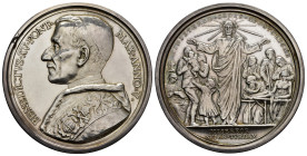 Medaglie Papali. Benedetto XV (1914-1922). Medaglia anno V "Fine della I Guerra Mondiale". Ag (36,06 g). Opus Romagnoli. CM 181. qFDC