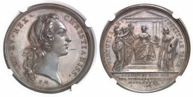 Russie Anna (1730-1740) Médaille en bronze - 1739 - F. J. Marteau. Commémore la médiation de la France pour la paix entre le Saint Empire, la Russie e...