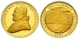 Vatican. Giovanni XXIII. Medal. (1958-1963). Au. 5,04 g. Second Vatican Council. Engraver: Costantino Affer. Diameter: 20 mm. PROOF. Est...250,00. 
...