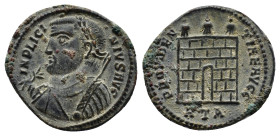 LICINIUS I. 308-324 AD. Æ Follis (19mm, 3.5 g). Heraclea mint. Struck 316-7 AD. IMP LICI-NIVS AVG, laureate and mantled bust left, holding mappa in ri...