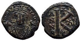 Maurice Tiberius AD 582-602. Theoupolis (Antioch) Half Follis or 20 Nummi Æ (19mm, 5.4 g) δ N MAU CN P AU, crowned facing bust, wearing consular robes...
