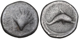 Greek Italy. Southern Apulia, Tarentum. AR Litra, c. 325-280 BC. Obv. Scallop shell. Rev. Dolphin right. HN Italy 979; HGC 1 846. AR. 0.68 g. 10.00 mm...