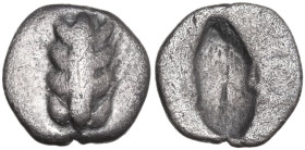 Greek Italy. Southern Lucania, Metapontum. AR Diobol, c. 470-440 BC. Obv. Ear fo barley. Rev. Corn of barley, flaked by two rings. HN Italy 1488; HGC ...