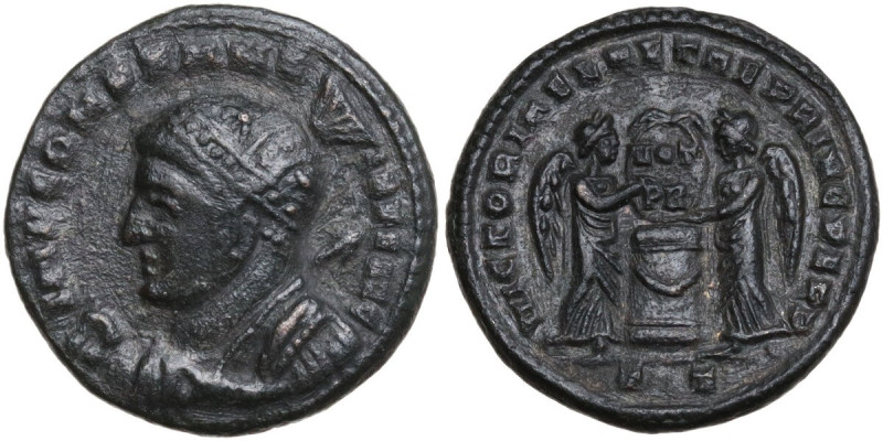 Constantine I (307-337). AE Follis, Ticinum mint. Obv. IMP CONSTANT-INVS AVG. La...