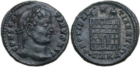Constantine I (307-337). AE Follis, Heraklea mint. Obv. CONSTANTINVS AVG. Laureate head right. Rev. PROVIDEN-TIAE AVGG. Camp gate with two turrets, si...