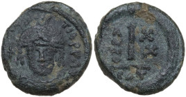 Maurice Tiberius (582-602). AE Decanummium, Catania mint, RY 20 (601/2 AD). Obv. DN MAVRC TIb PP AVG. Bust facing, wearing plumed helmet and holding g...
