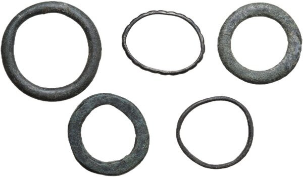 Celtic World. Multiple lot of five (5) 'proto money' bronze rings. Various weigh...