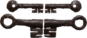 Medieval period. Lot of two (2) iron keys. Perfect preservation for this type of objects.