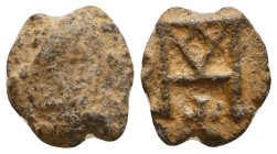 Lead Seals, 7th - 13th Centuries Reference: Condition: Very Fine

 Weight: 2,3gr Diameter: 12,6mm