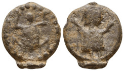 Lead Seals, 7th - 13th Centuries Reference: Condition: Very Fine

 Weight: 5,9gr Diameter: 22,3mm