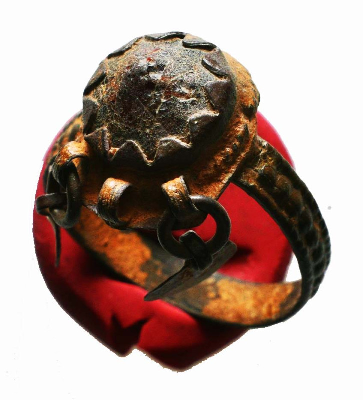 Bronze Rings, Reference: Condition: Very Fine

 Weight: Diameter: