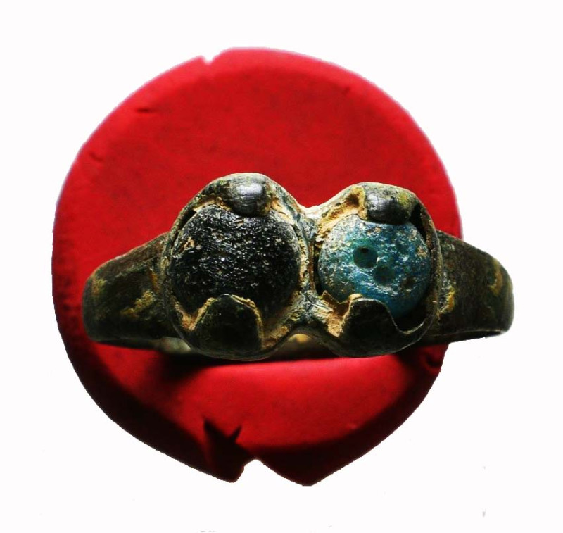 Bronze Rings, Reference: Condition: Very Fine

 Weight: Diameter: