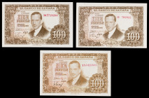 1953. 100 pesetas. (Ed. D65b) (Ed. 464c). 7 de abril, Romero de Torres. 3 billetes, series 1Y (castaño claro), 3Q y 3U (castaño oscuro). EBC-/S/C-.